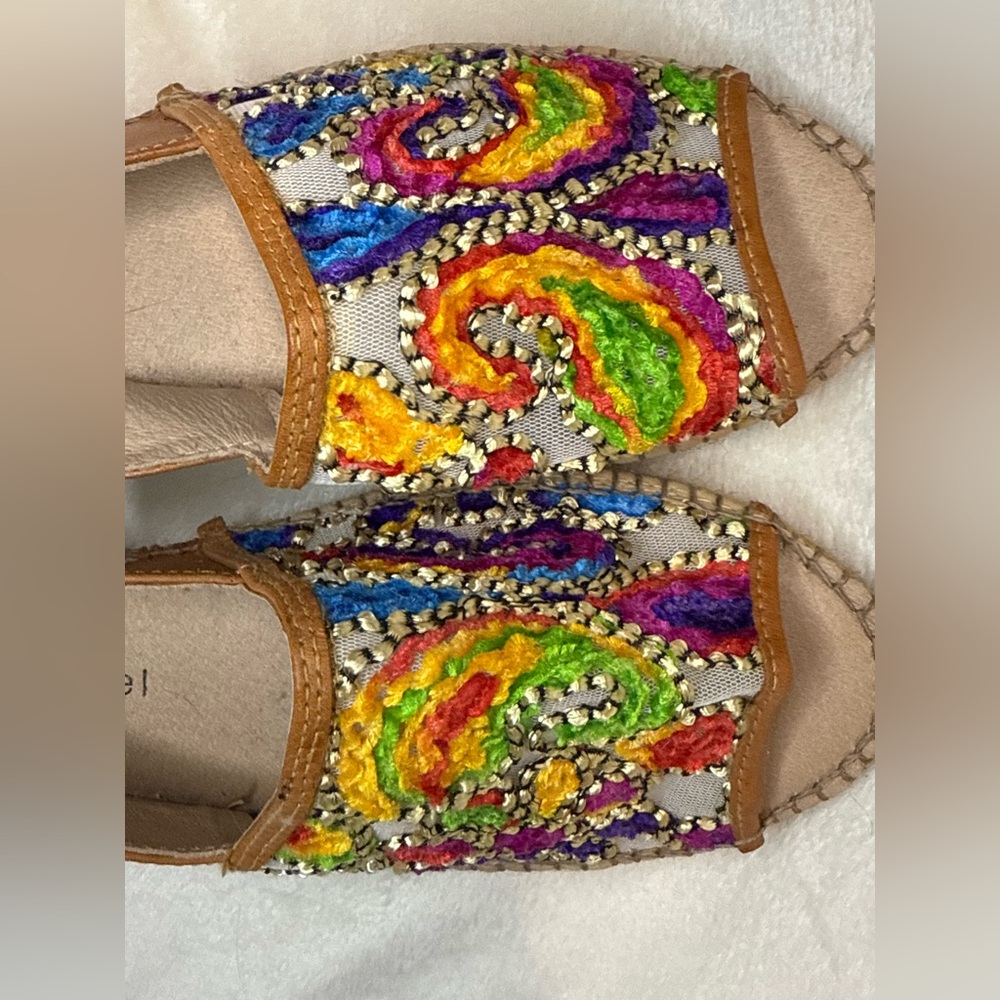 Eric Michael Colorful Paisley Embroidered Espadrilles Women’s size EU‎ 38 US 7.5 - Picture 3 of 8